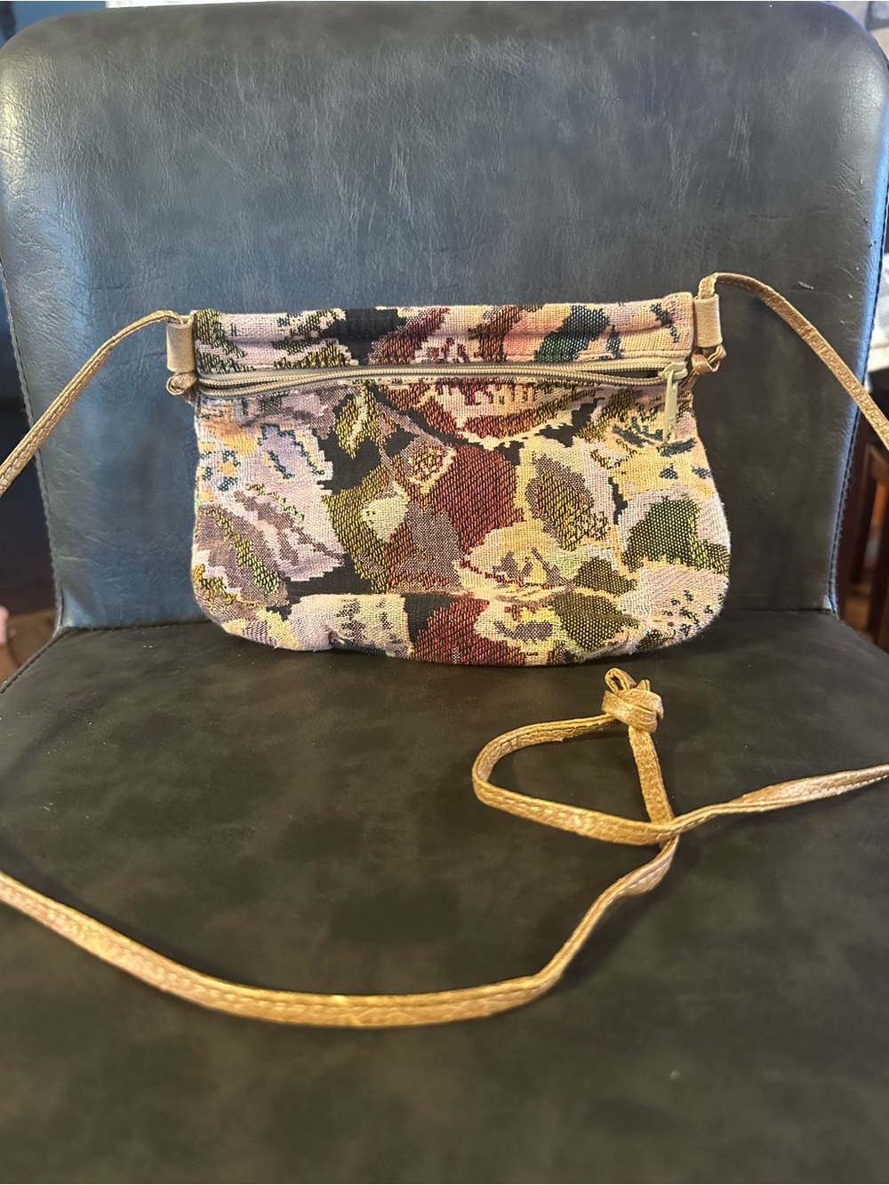 Floral Tapestry Crossbody Bag with Gold Strap
